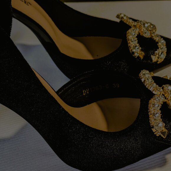 BIG TREE BRUSHED VELVET POINTED TOE STILETTO STYLE HEEL SIZE 8 1/2 - Picture 2 of 7